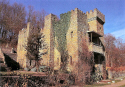 Modern Chateau Laroche Castle (2).jpg (536385 bytes)