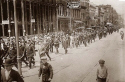 Cincinnati-Streetcar strikers.jpg (76290 bytes)