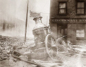 Cincinnati-Wrecked Fire Engine.jpg (89133 bytes)